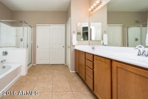 2889 Eleana Ln, Gilbert, AZ 85298 photo 24