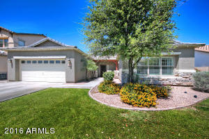 1402 E Parkview Dr, Gilbert, AZ 85295 photo 1