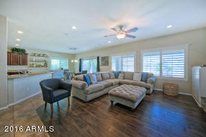 1402 E Parkview Dr, Gilbert, AZ 85295 photo 4