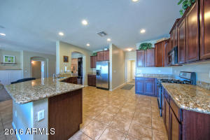 1402 E Parkview Dr, Gilbert, AZ 85295 photo 9