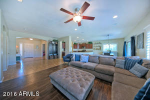 1402 E Parkview Dr, Gilbert, AZ 85295 photo 6
