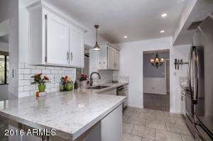 2427 E Geneva Dr, Tempe, AZ 85282 photo 10