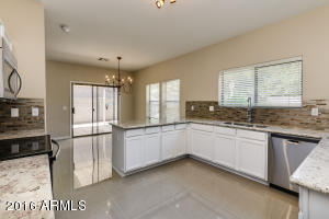 3462 E Remington Dr, Gilbert, AZ 85297 photo 8