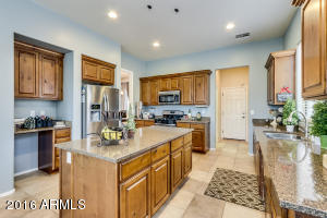 2838 S Colonial St, Gilbert, AZ 85295 photo 11