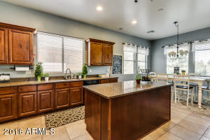 2838 S Colonial St, Gilbert, AZ 85295 photo 9