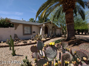 4039 E Winchcomb Dr, Phoenix, AZ 85032 photo 1