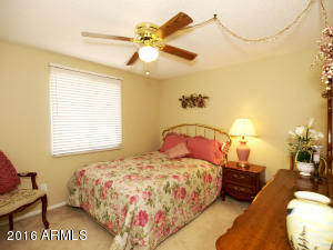 4039 E Winchcomb Dr, Phoenix, AZ 85032 photo 13