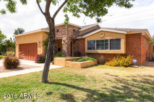 2540 E Roma Ave, Phoenix, AZ 85016 photo 2