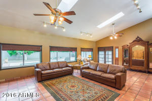 313 E Braeburn Dr, Phoenix, AZ 85022 photo 8