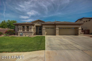 462 E Julian Dr, Gilbert, AZ 85295 photo 1