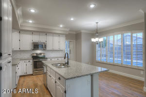 561 W Meseto Ave, Mesa, AZ 85210 photo 1