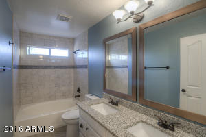 561 W Meseto Ave, Mesa, AZ 85210 photo 34
