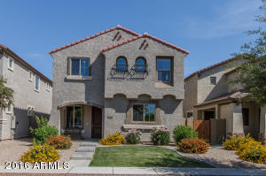 3312 E Orchid Ln, Gilbert, AZ 85296 photo 1