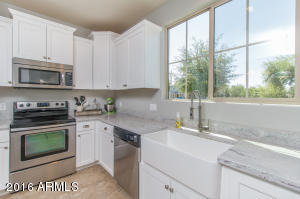 3312 E Orchid Ln, Gilbert, AZ 85296 photo 9