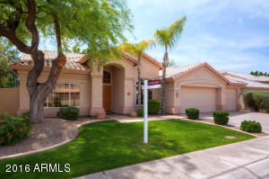 4413 E Desert Willow Rd, Phoenix, AZ 85044 photo 1