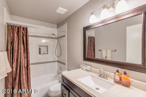 813 N Falcon Dr, Gilbert, AZ 85234 photo 25