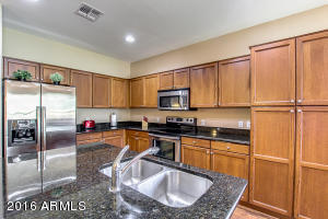 3561 E Constitution Dr, Gilbert, AZ 85296 photo 5