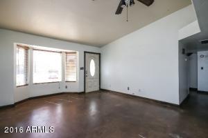 703 S Robin Ln, Mesa, AZ 85204 photo 3
