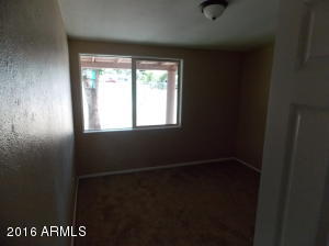 1346 E Lynne Ln, Phoenix, AZ 85042 photo 10