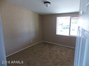 1346 E Lynne Ln, Phoenix, AZ 85042 photo 9