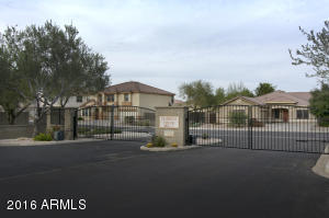 1017 E Milada Dr, Phoenix, AZ 85042 photo 1