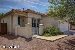 1017 E Milada Dr, Phoenix, AZ 85042 photo 2