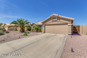 310 W Gail Dr, Gilbert, AZ 85233 photo 2
