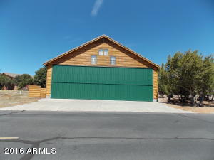 2841 Immelman Cir, Overgaard, AZ 85933 photo 1