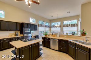 7919 E Saddleback Cir, Mesa, AZ 85207 photo 11