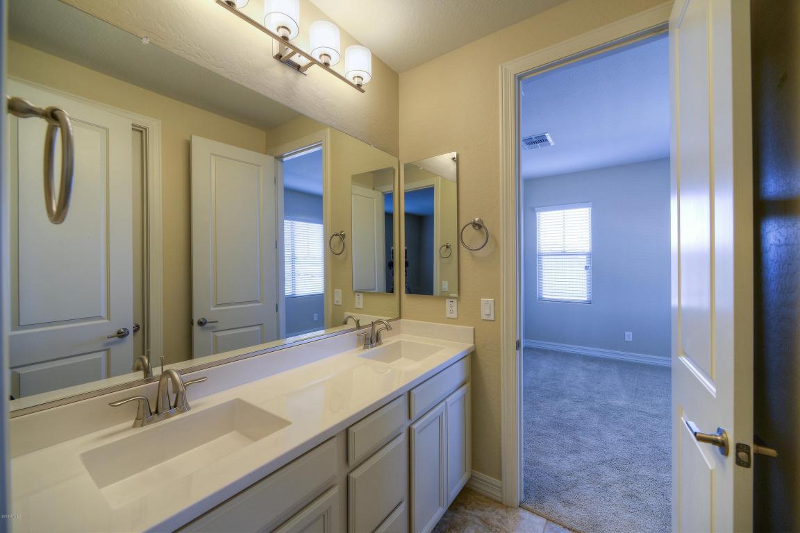 2835 E Bloomfield Pkwy, Gilbert, AZ 85296 photo 17