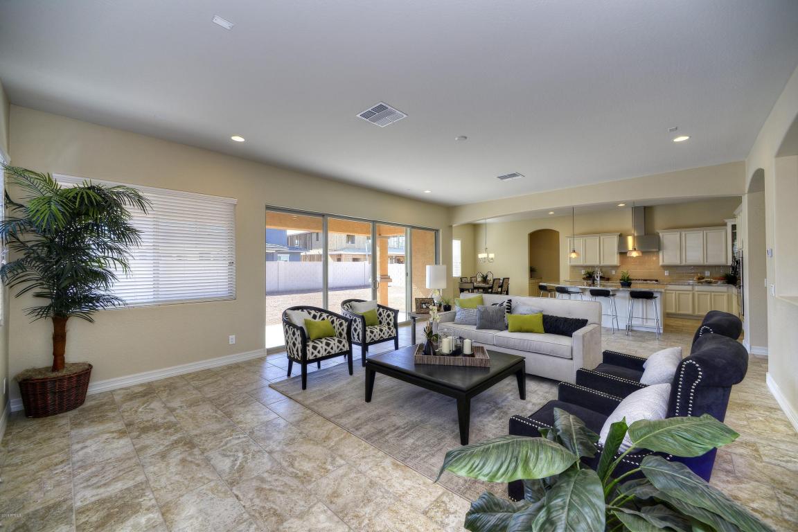 2835 E Bloomfield Pkwy, Gilbert, AZ 85296 photo 5