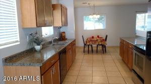 2040 E Mulberry Dr, Phoenix, AZ 85016 photo 4