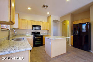 2703 E Carson Rd, Phoenix, AZ 85042 photo 9