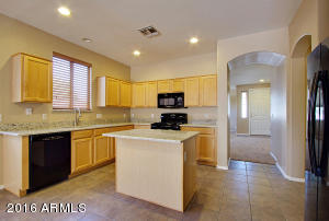 2703 E Carson Rd, Phoenix, AZ 85042 photo 10