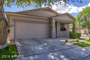 2703 E Carson Rd, Phoenix, AZ 85042 photo 2