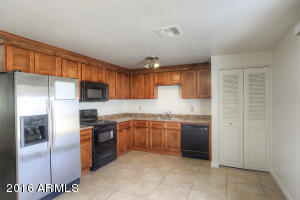 4024 E Andorra Dr, Phoenix, AZ 85032 photo 4