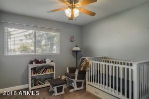 122 E Loma Ln, Phoenix, AZ 85020 photo 17