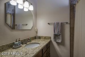 122 E Loma Ln, Phoenix, AZ 85020 photo 18