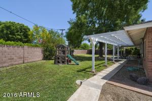 122 E Loma Ln, Phoenix, AZ 85020 photo 23