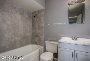 5533 N 33rd Dr, Phoenix, AZ 85017 photo 8