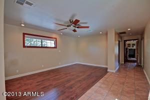 3213 E Mitchell Dr, Phoenix, AZ 85018 photo 13
