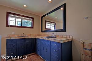 3213 E Mitchell Dr, Phoenix, AZ 85018 photo 12