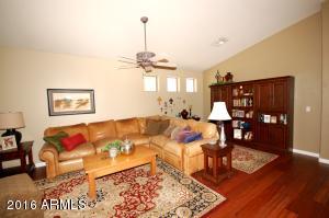 1775 E Horseshoe Ct, Gilbert, AZ 85296 photo 4