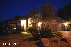 1775 E Horseshoe Ct, Gilbert, AZ 85296 photo 2