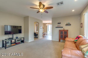 898 E Cathy Dr, Gilbert, AZ 85296 photo 2