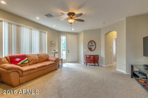 898 E Cathy Dr, Gilbert, AZ 85296 photo 3