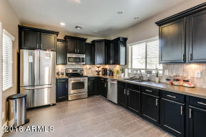 4725 E Laurel Ave, Gilbert, AZ 85234 photo 2