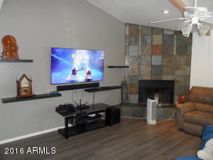 3001 E Cannon Dr, Phoenix, AZ 85028 photo 1