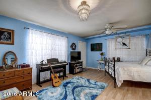 1347 E Devonshire Ave, Phoenix, AZ 85016 photo 3