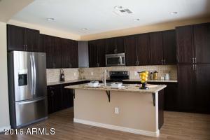 2581 E Shannon St, Gilbert, AZ 85295 photo 9